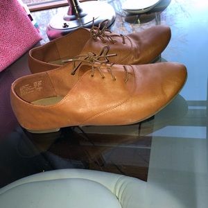 Oxford shoes